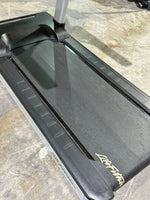 Life Fitness Integrity Treadmill w/ SE3HD Console - Buy & Sell Fitness