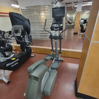 Precor EFX 885 Elliptical w/ P82 Console - Refurbished - Buy & Sell Fitness