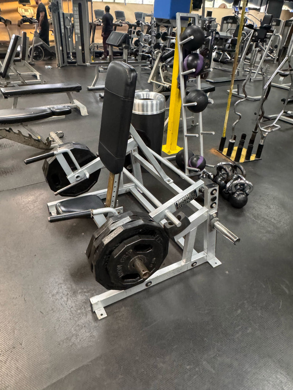 Hammer Strength Plate Loaded Shrug