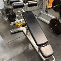 Life Fitness Signature Series Decline Ab Bench - Buy & Sell Fitness