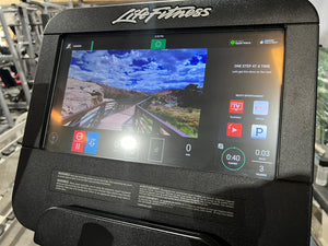 Life Fitness Integrity Elliptical w/ SE3 HD Console - Refurbished - Buy & Sell Fitness