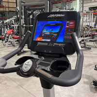 Life Fitness 95C Discover SE3HD Upright Lifecycle Bike - Buy & Sell Fitness