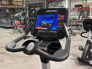 Life Fitness 95C Discover SE3HD Upright Lifecycle Bike - Buy & Sell Fitness