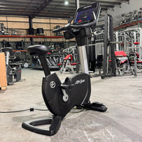 Life Fitness 95C Discover SE3HD Upright Lifecycle Bike - Buy & Sell Fitness
