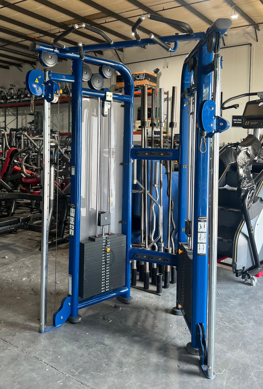 Life Fitness Signature Series Functional Trainer (blue)