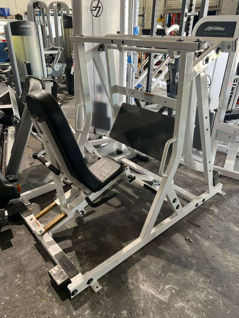Hammer Strength Plate-Loaded Horizontal Leg Press - Buy & Sell Fitness