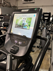 Precor EFX 883 Elliptical w/ p82 Console