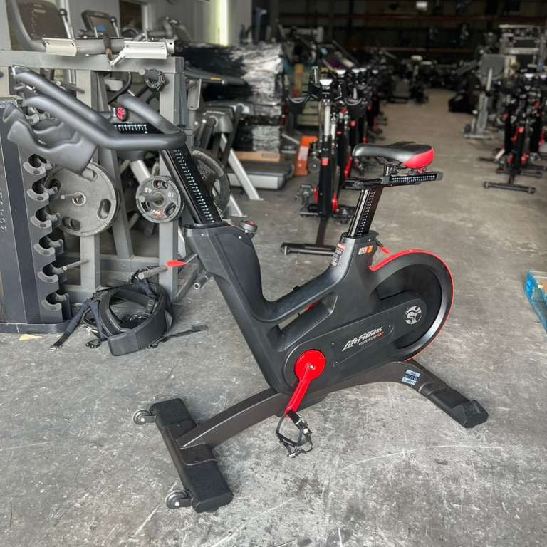 Life Fitness IC7 Indoor Cycles Package (15)